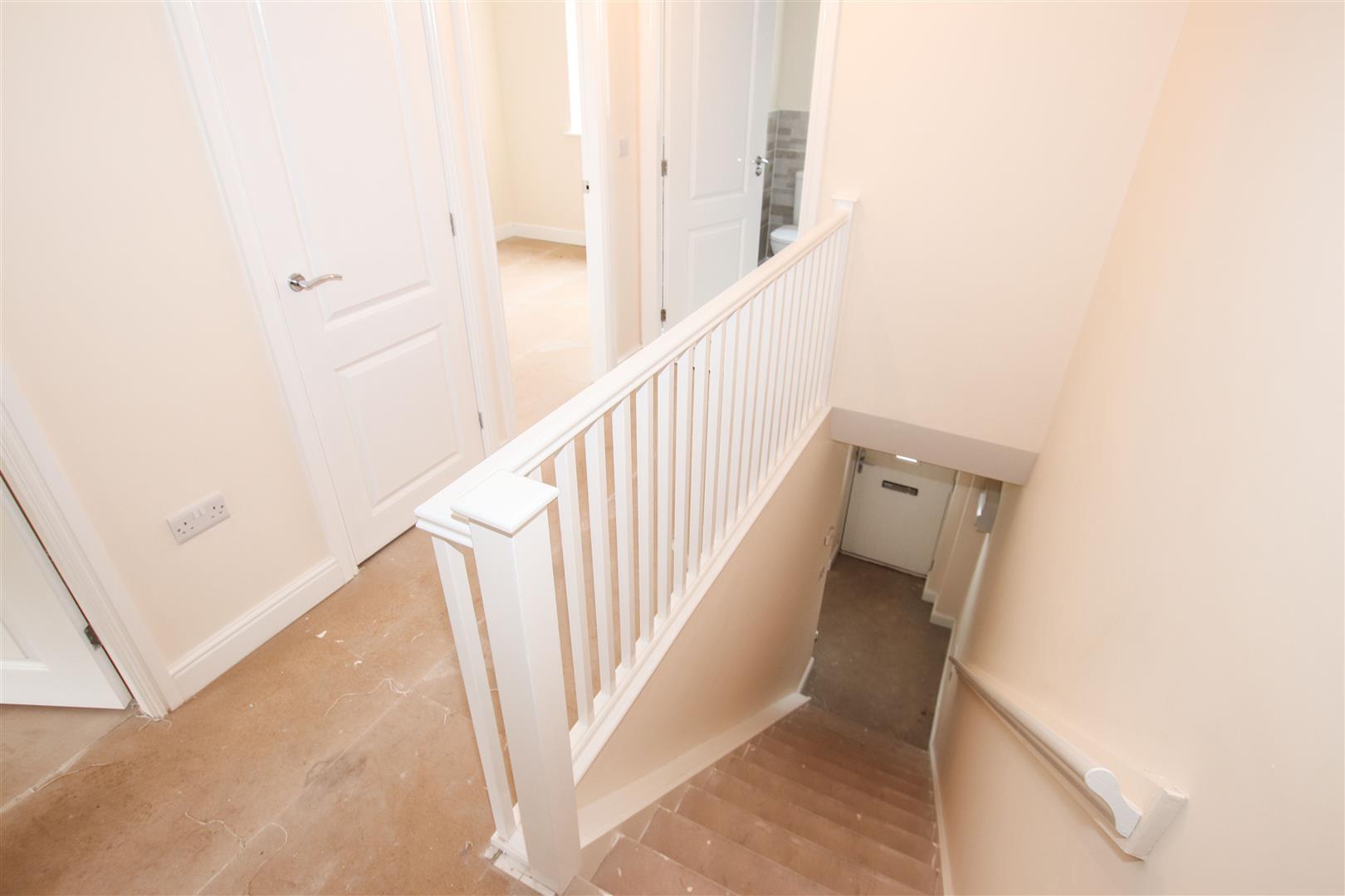 FIRST FLOOR LANDING